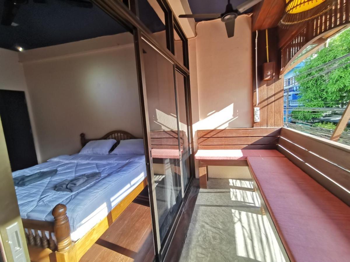 Madera House Chiang Mai Hotel Eksteriør billede