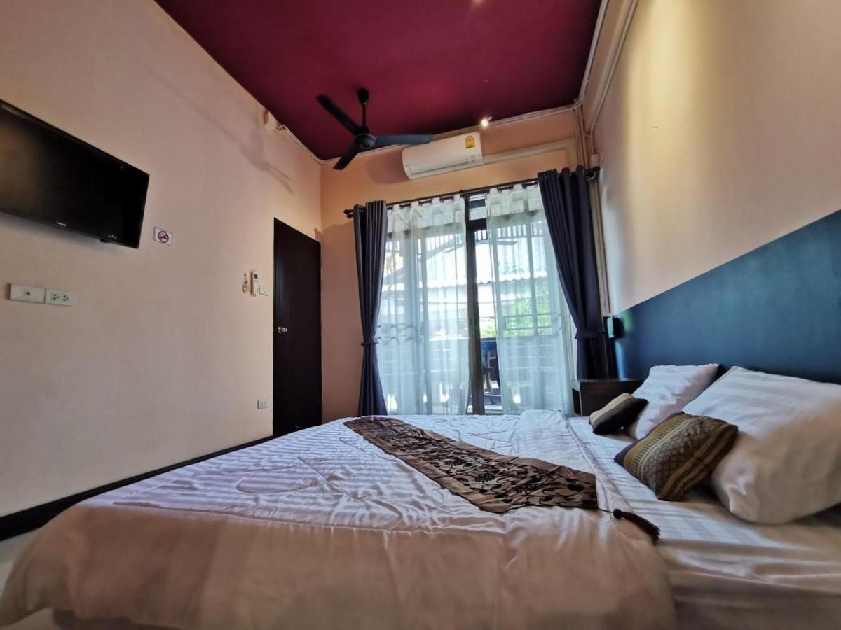 Madera House Chiang Mai Hotel Eksteriør billede
