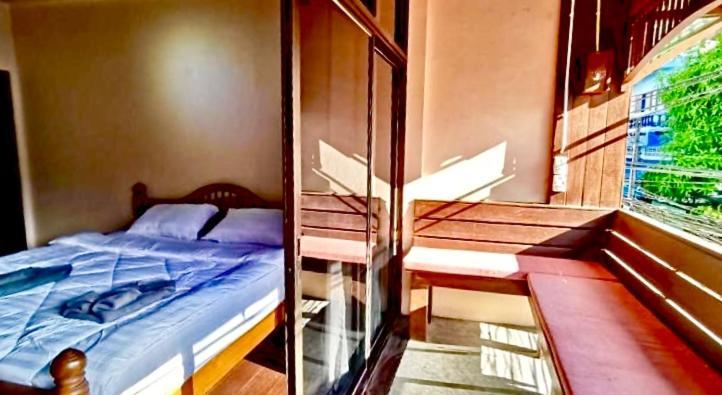 Madera House Chiang Mai Hotel Eksteriør billede