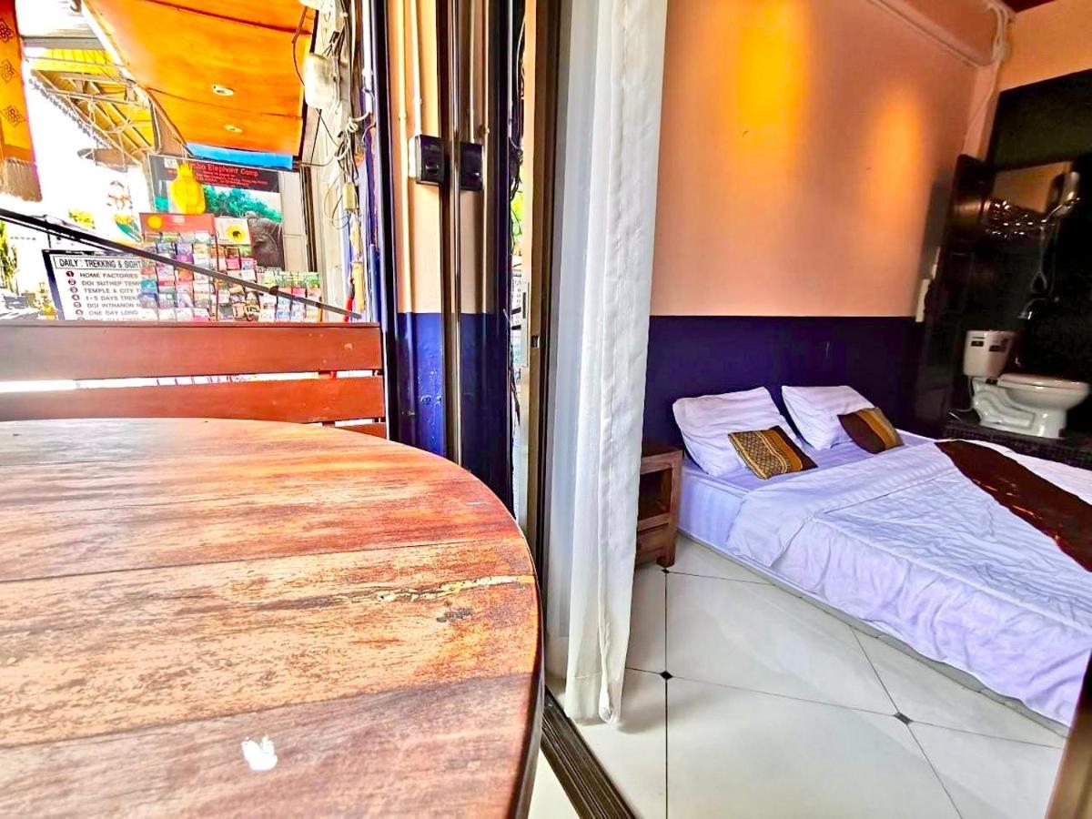 Madera House Chiang Mai Hotel Eksteriør billede