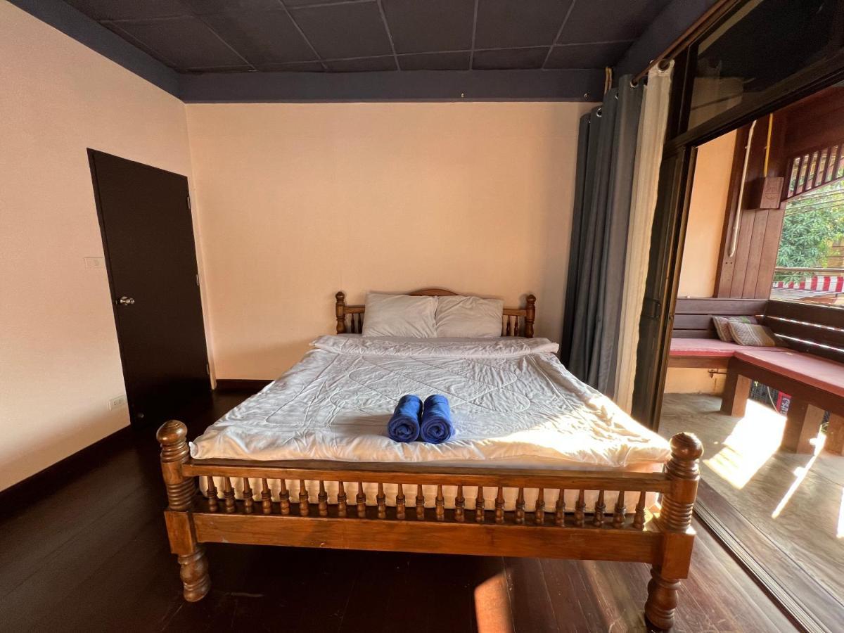 Madera House Chiang Mai Hotel Eksteriør billede