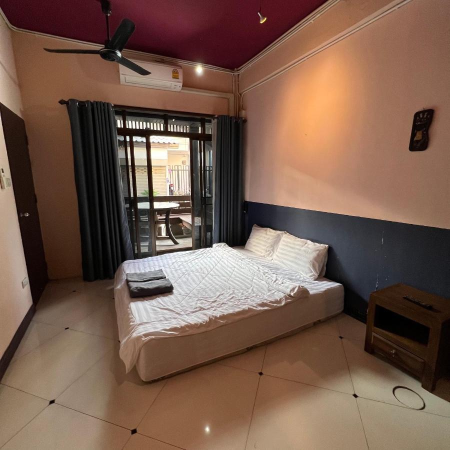 Madera House Chiang Mai Hotel Eksteriør billede