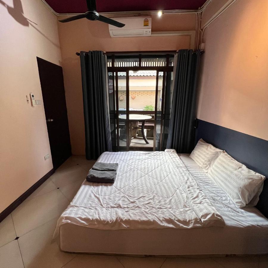 Madera House Chiang Mai Hotel Eksteriør billede